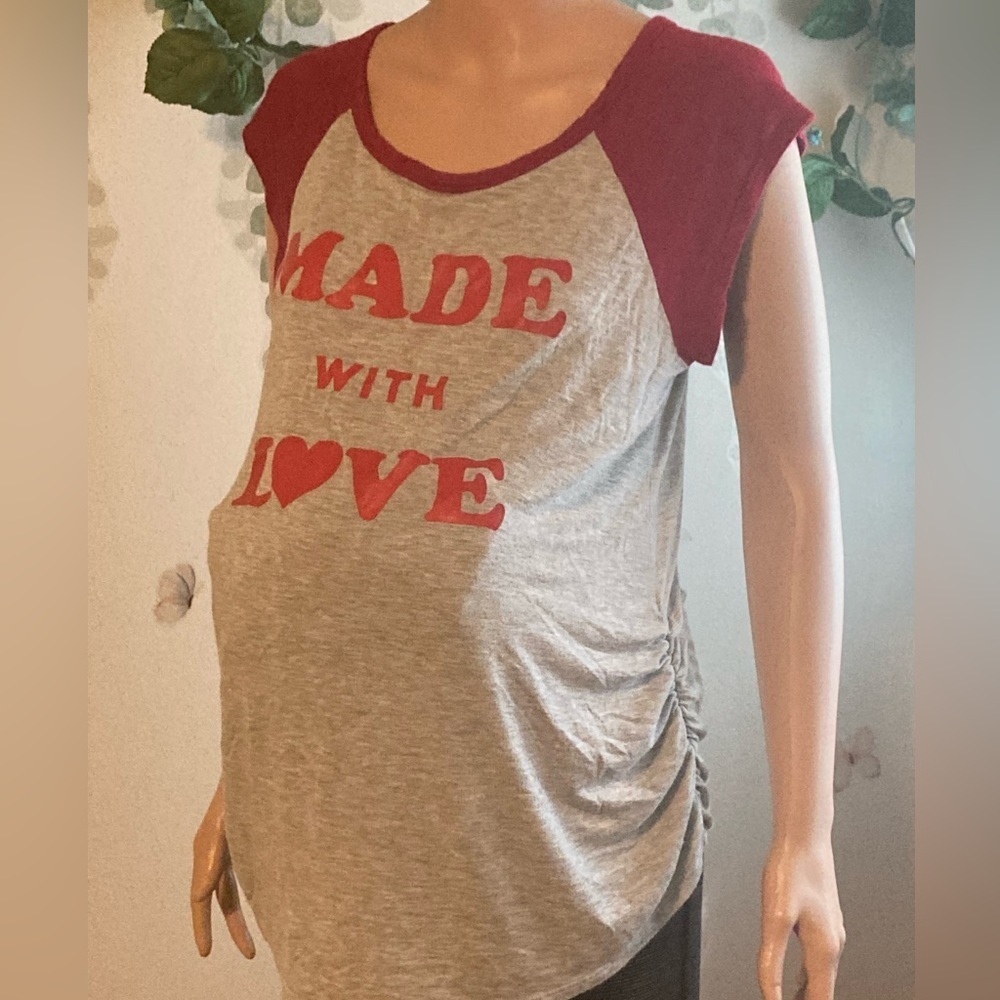 💎 (4/$30) Sz L Maternity French Pastry Shirt